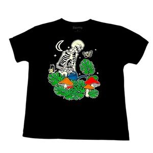 Black L Large Graphic Tee Skeleton Mushrooms Butterflies Cotton T-Shirt Short